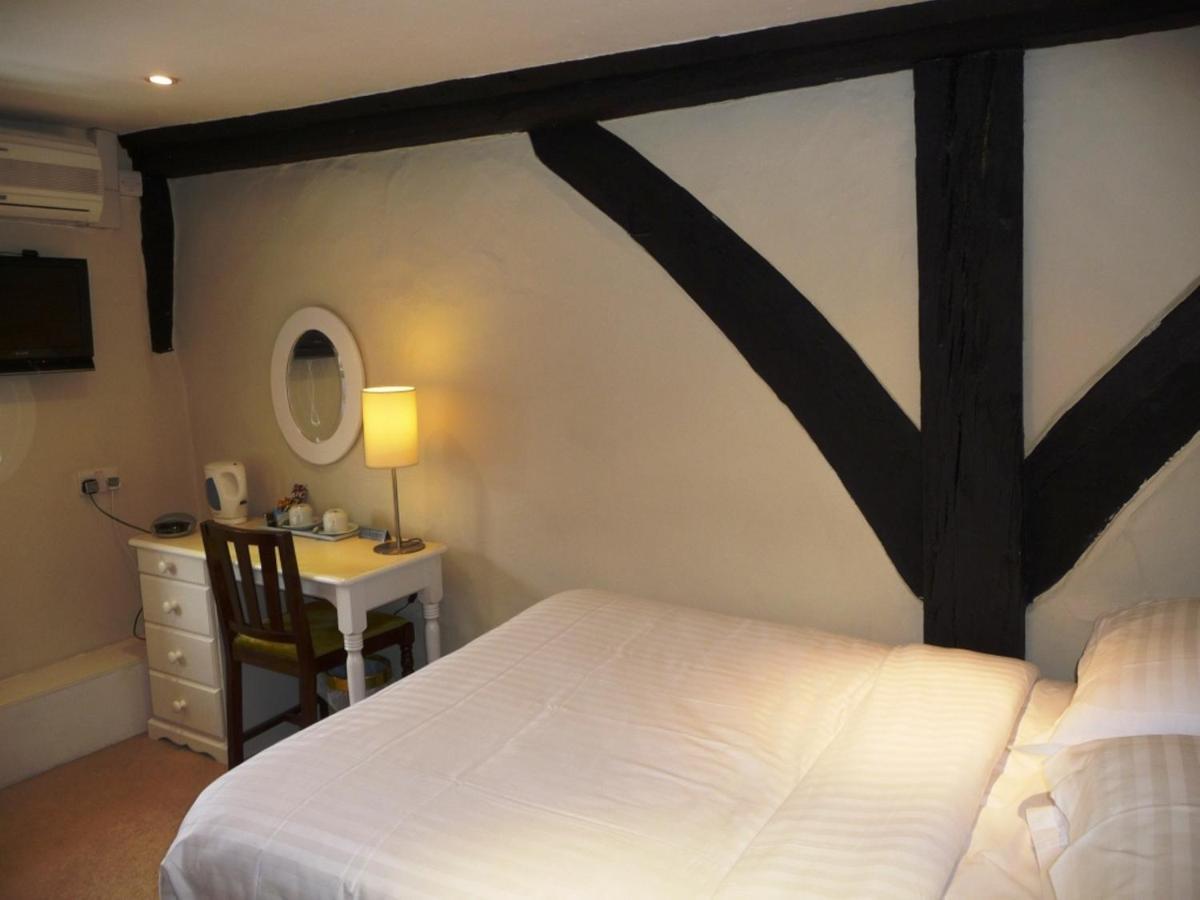 The George Hotel